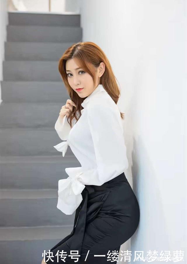 不错|妹子的新上班制服,看上去还不错哟