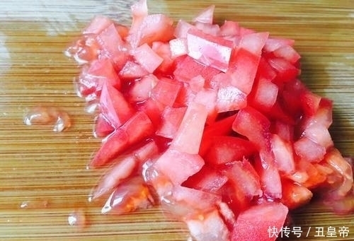 这才是草鱼最好吃的做法,简单一做,端上桌就光盘,天天吃不够