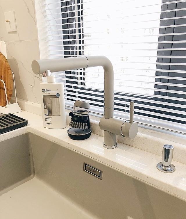 鞋柜|难怪越来越多人喜欢“化繁为简”的装修,大白墙也能装出惊艳感