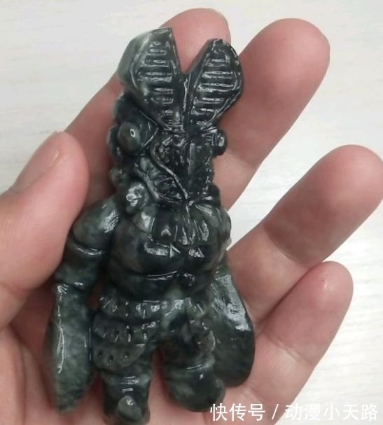 巴尔坦|网友挖出奇怪石头,神似巴尔坦星人!难道奥特曼的故事是真的?