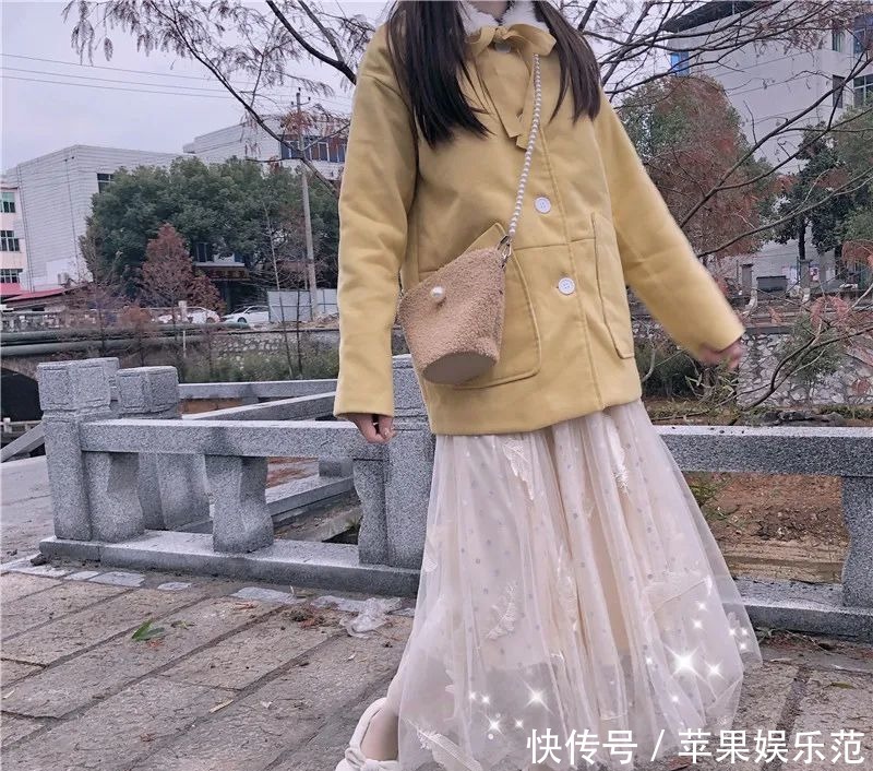 无可救药|秋冬穿大衣+裙子,美得无可救药!
