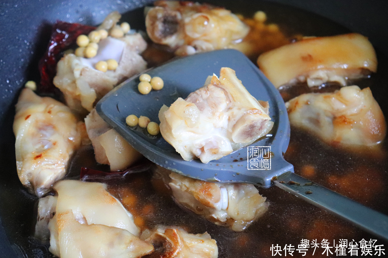 冰糖|女人常吃一道“美容菜”，40岁不显老，肌肤嫩滑有弹性，简单易学