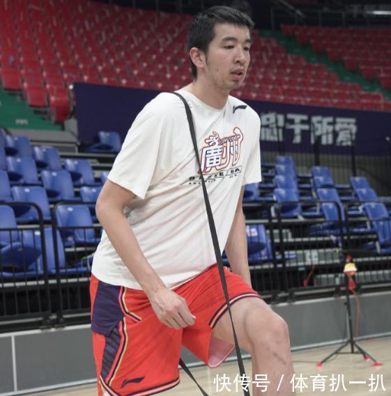广州男篮|正式走人!广州男篮又清理两位小将,郭士强不讲情面
