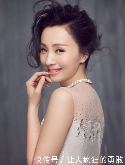 惊叹|陶虹将要享受特殊津贴,一位国家级的话剧演员,优秀履历让人惊叹