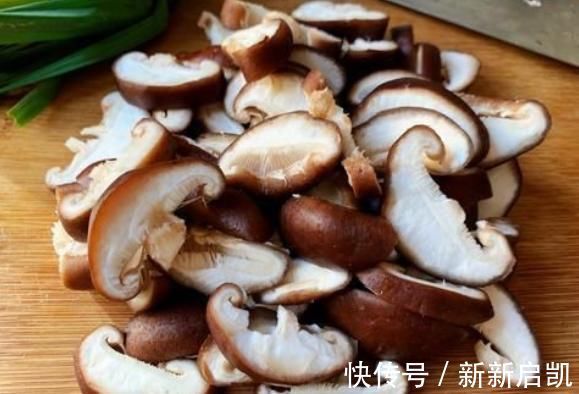 青菜|买来的蘑菇不要马上洗，教你一个妙招，里面的虫子无处可逃