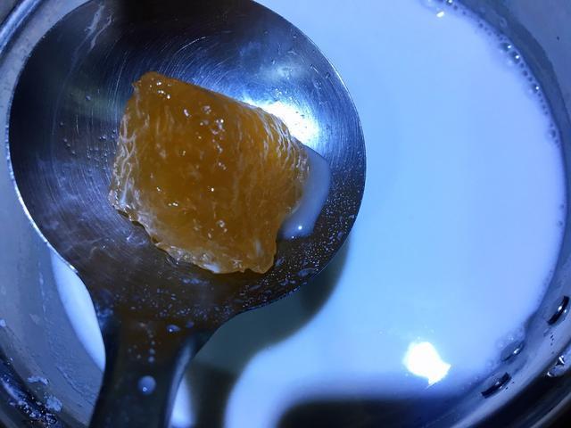 花生营养丰富，做法也比较多，煮成花生酪口感细腻顺滑