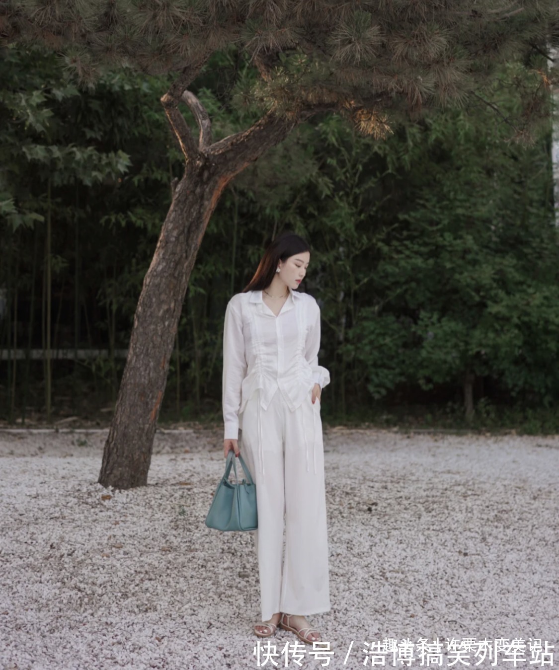 裤子 五六十岁女人尽量少穿黑裤子,多穿这5种裤子,好看又不老气!