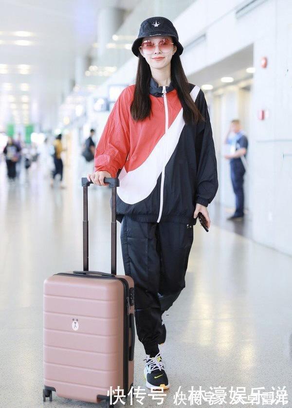 牛仔外套 “阔腿裤”已经过时了!今年大火的“粽子裤”,显高显瘦又时髦