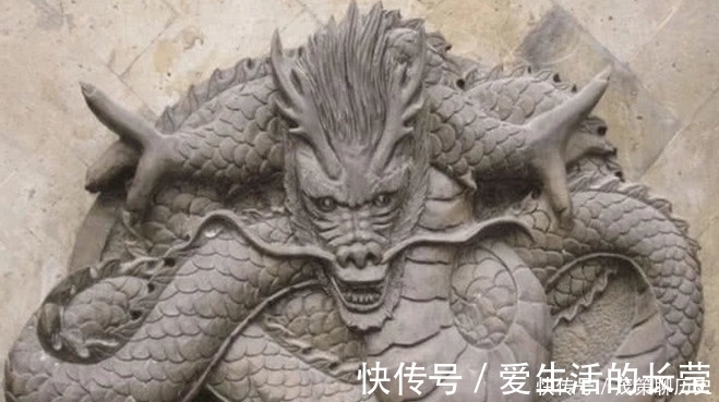 封神演义$龙真的存在吗?“锁龙井”中望不到头的锁链,另一头到底是啥?