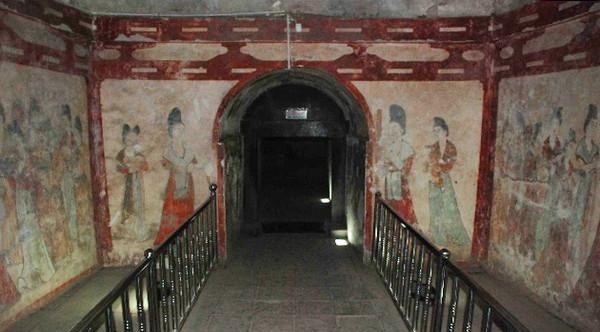 陵墓|1960年武则天孙女陵墓被挖开,墓志铭上有四个字,揭露了人性丑恶