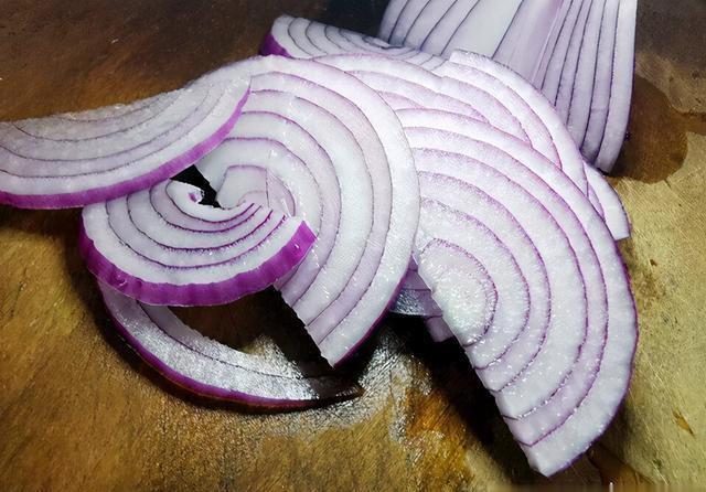 在家|用吐司替代披萨皮,在家就可以轻松吃披萨