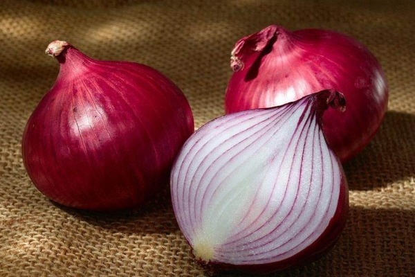 好处|洋葱是“血管清道夫”,常吃身体有3个好处,但有一个禁忌需留意