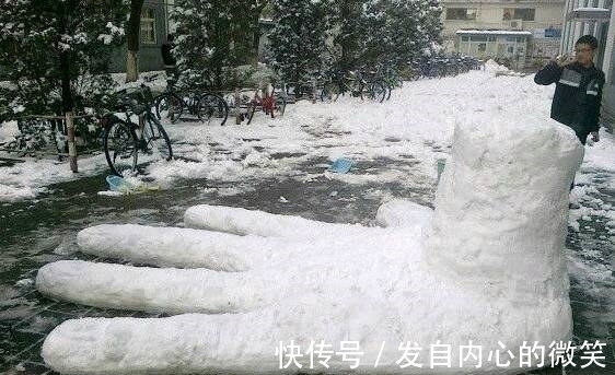 |搞笑图片幽默段子笑话：哈哈，哪个人才堆的雪人呢，也是有创意