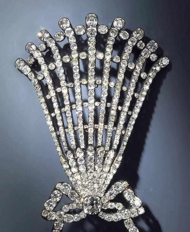 德国绿穹珍宝馆10亿珠宝被盗，这些珠宝恐无缘再见