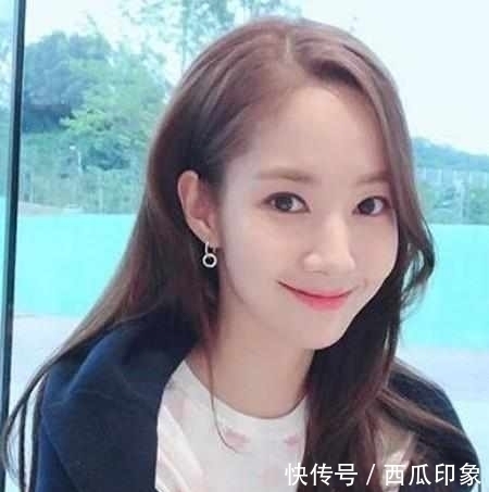 身上有4个特征的妹子,你就是“洋娃娃脸”,直男看了都无法抗拒