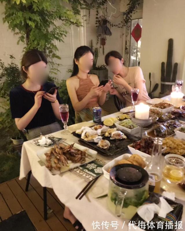 厨房|她不顾父母反对将老破平房改造,花了16W,完工后朋友来了不想走