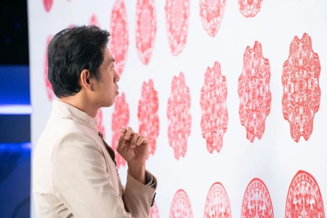 再现“水哥”名场面！鬼才之眼PK毫米级微雕，极客版最强大脑来了