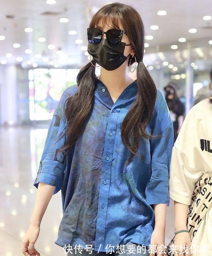 双马尾|虞书欣太会了!穿松松垮垮的衬衫也藏不住好身材,扎双马尾好乖巧