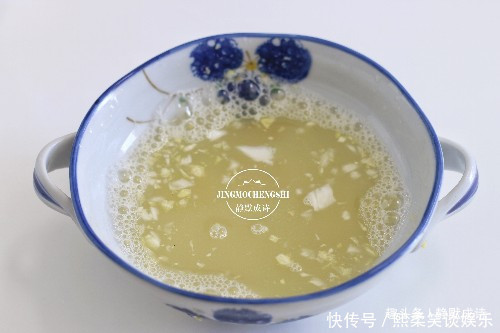 酵母|半棵白菜1块豆腐,不包也不烙,卷卷上锅一蒸,香嫩营养,吃不够