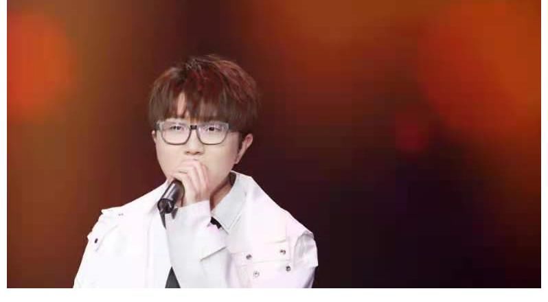 2017年一个二十多岁刚刚作为男护士考学实习结束后的平凡小男孩努力的追逐自己的梦想