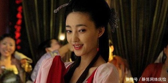 续命|宠妃突然不舒服,换一侍女为皇帝侍寝,此朝续命159年