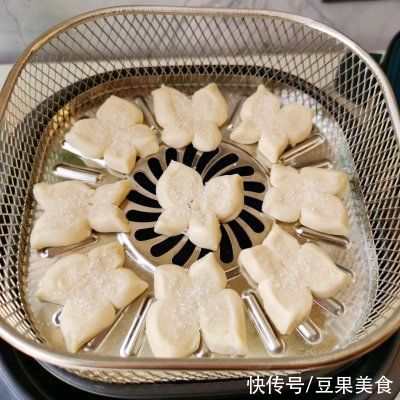 手抓饼版蝴蝶酥！酥脆掉渣，零失败巨好吃