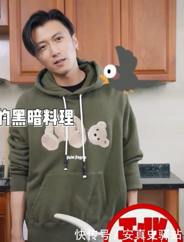 谢霆锋拍视频,做黑暗料理像网红,曝光超大厨房太豪华