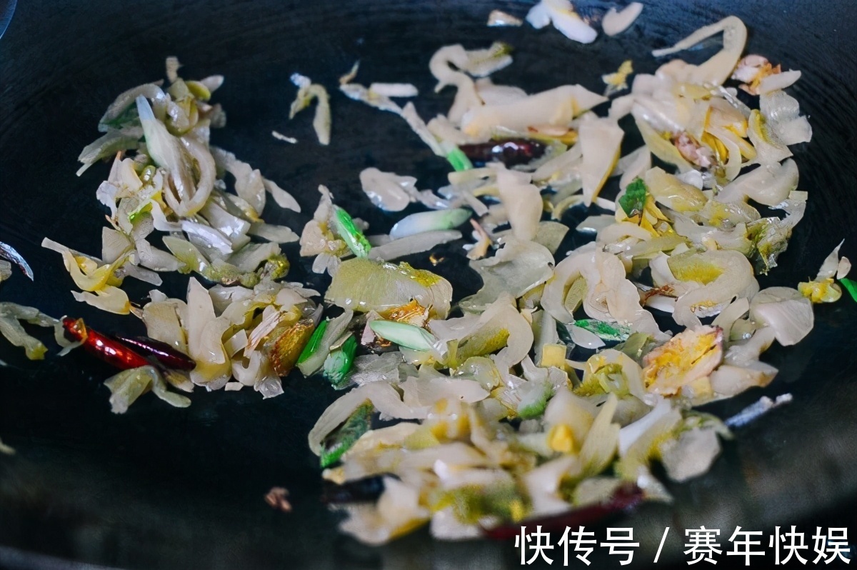 高蛋白|粤式酸菜鱿鱼，低脂肪，高蛋白，香辣下饭真好吃