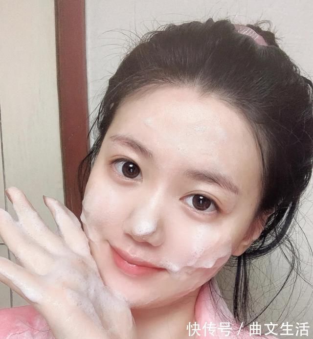 肤质 护肤品是“成套”买好,还是“混搭”好?离职柜姐给出几点建议