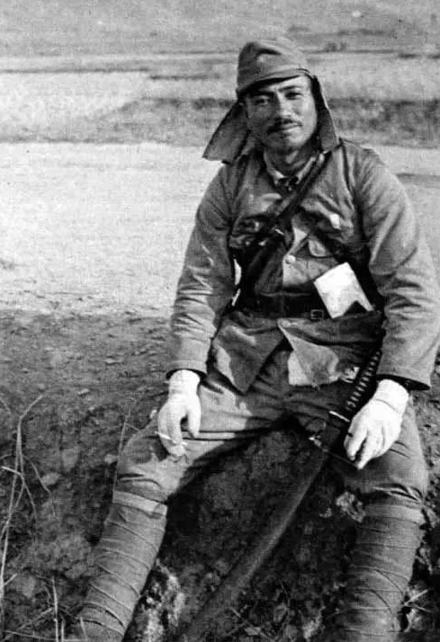 军帽|日本军帽上的几片垂布,看似奇葩却功能强大,至少让日军减少10万伤亡