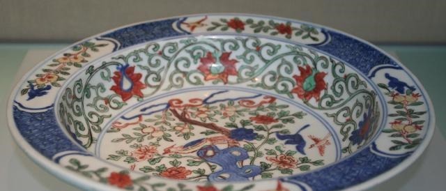  价值连城|7岁女童墓葬中出土的一对价值连城的成化斗彩葡萄纹杯！