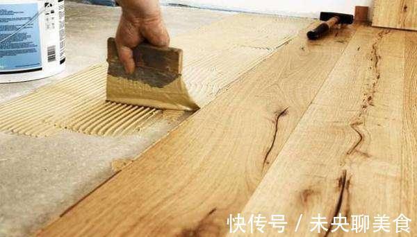 装修|如果装修工人这样给你铺地板，请记得多给他1000块，太良心了
