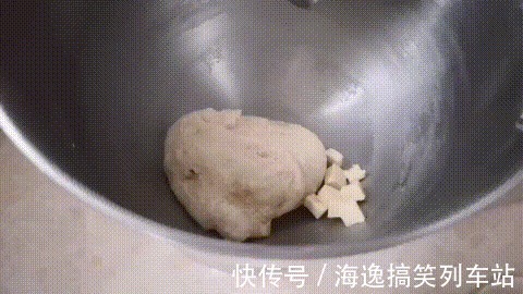 高糖酵母|第一次做蘑菇面包,口感外脆里软又香甜,还能给烘焙增添乐趣