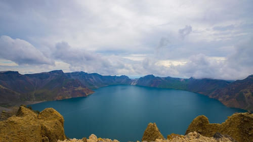 座天池|中国两大著名天池：都是5A景区，一个在东边，一个在西边