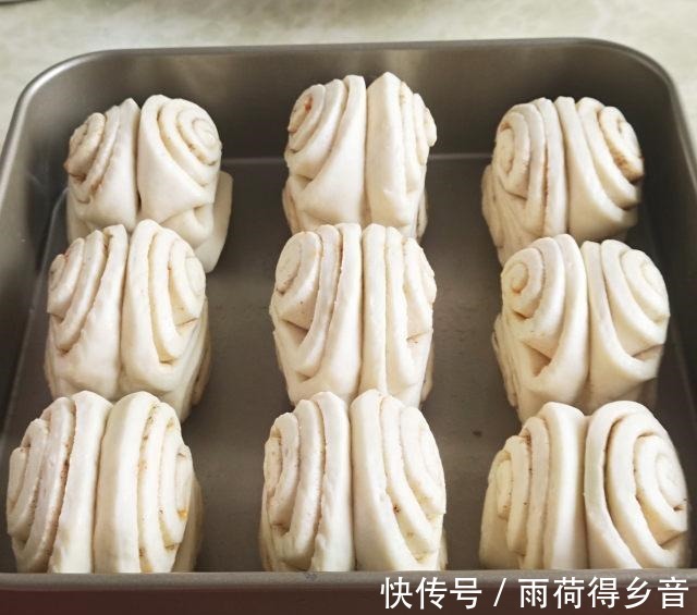 烧烤味花卷，蓬松暄软，营养美味！