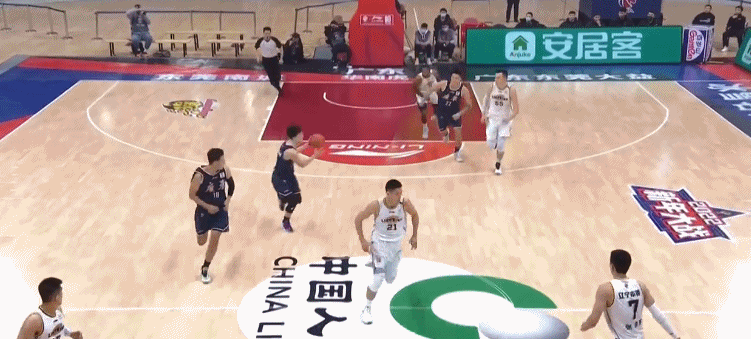 巩晓彬|郭艾伦当众怒斥吴昌泽,巩晓彬一点没说错,杨鸣终于盼到这一天