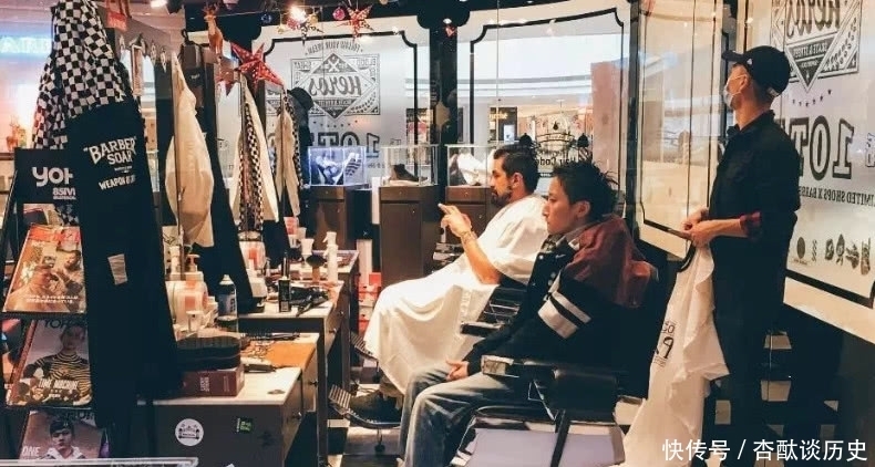 为什么去理发时，店员总会拿一杯水过来？洗头小妹偷偷告诉你实情