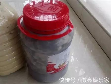 花儿|夏季到，往君子兰盆里加点特制水，花儿呼呼开满盆