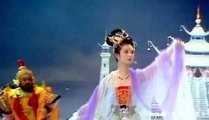 嫦娥|八戒只是调戏了一下嫦娥, 为何要被贬成猪, 玉帝 人家爹厉害!