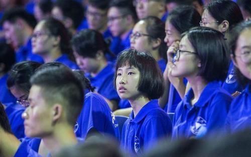 陈舒音|女孩小学只念一年，7岁就上初中，高考却被浙大录取，她考了多少