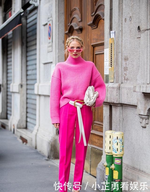 温柔|换季穿衣别乱穿,一件“毛衣”就能搞定秋冬所有穿搭,温柔又洋气