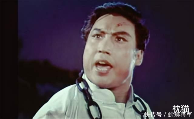 钱浩梁表演结束,他还是《红灯记》中的那个“李玉和”