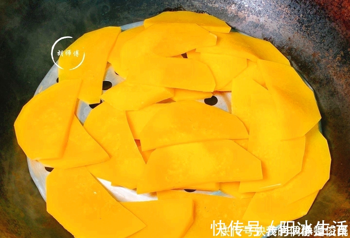 糯米粉|做南瓜饼时,只加糯米粉可不行多加这2味,饼更香更甜更软更糯