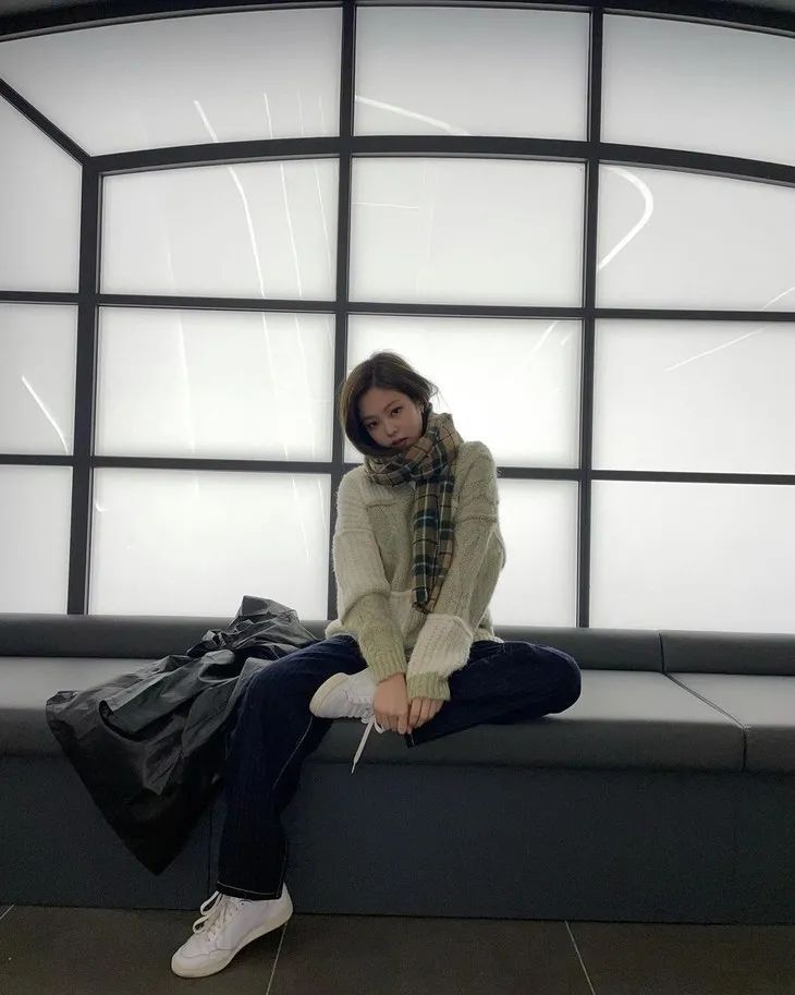  肉丝，别以为我没看出来你穿睡裤出门|下周穿什么 | 肉丝