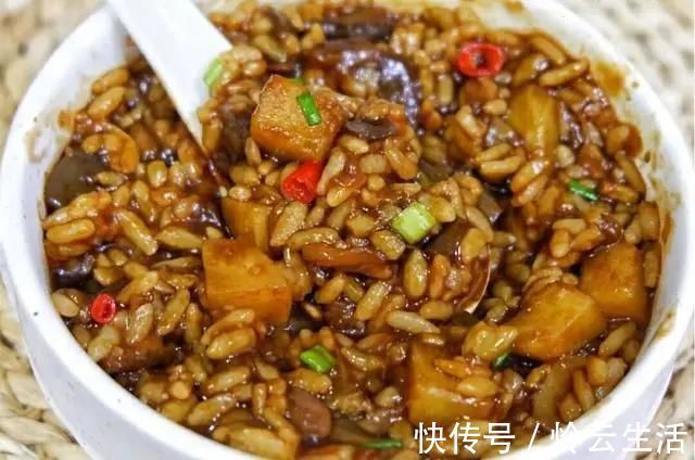 剩米饭|剩米饭不要再做炒饭了,教你做更好吃的烩饭,好吃到舔盘