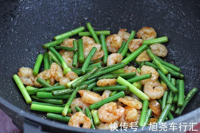 光盘|推荐一道夏季快手家常菜，五分钟端上桌，口感鲜美吃光盘也不长肉