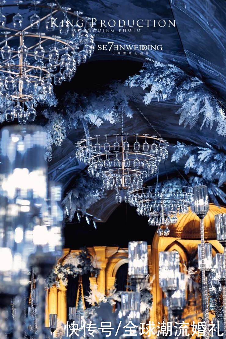 复古与浪漫巧妙结合的蓝金色巴洛克风婚礼，有没有被惊艳到啊