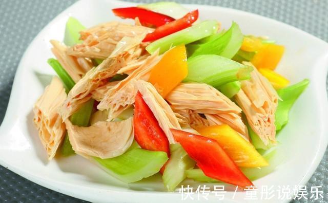 农家小炒肉，做法简单，一周吃好几次，每次汤汁都不剩