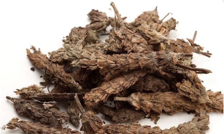 维生素老中医献方：手脱皮不要再撕了，1味中药煮水，洗一洗就好了！