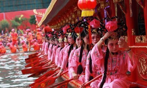 赈灾!皇帝让范仲淹赈灾,他却用赈灾款来修官府抬米价,事后才知真高明